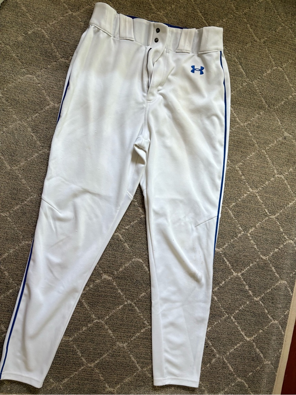 Under Armour Men’s White Jogger Pants with Blue Piping